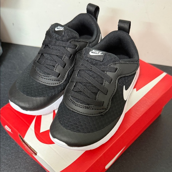 Nike Other - Nike Kids Black and White Sneakers